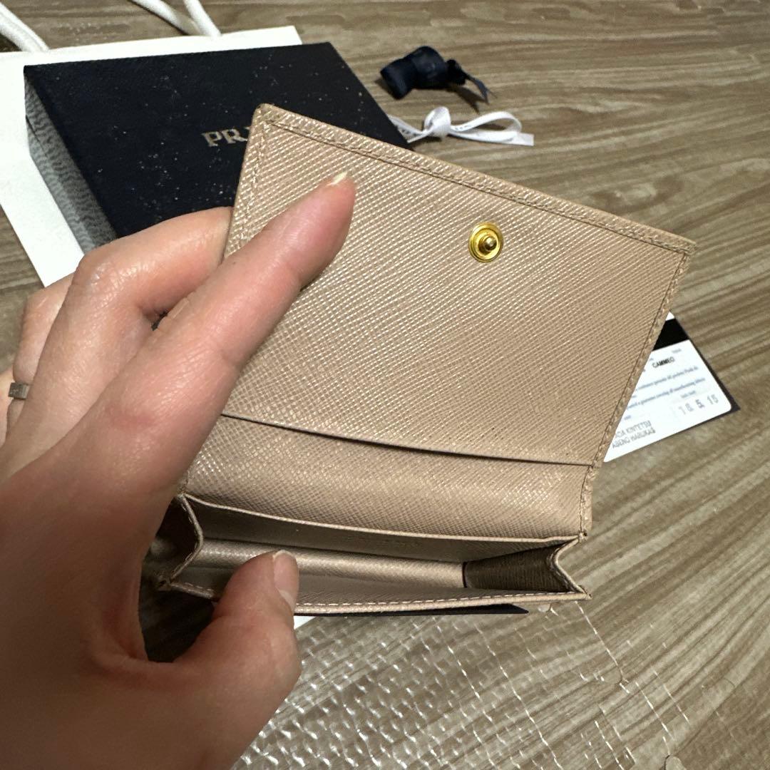 プラダ　名刺入れ　カードケース