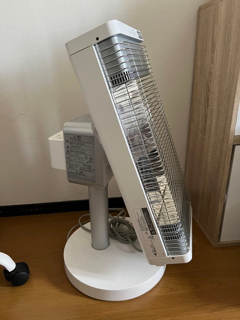 【2022年製】DAIKIN 遠赤外線暖房機 ERFT11XS-W