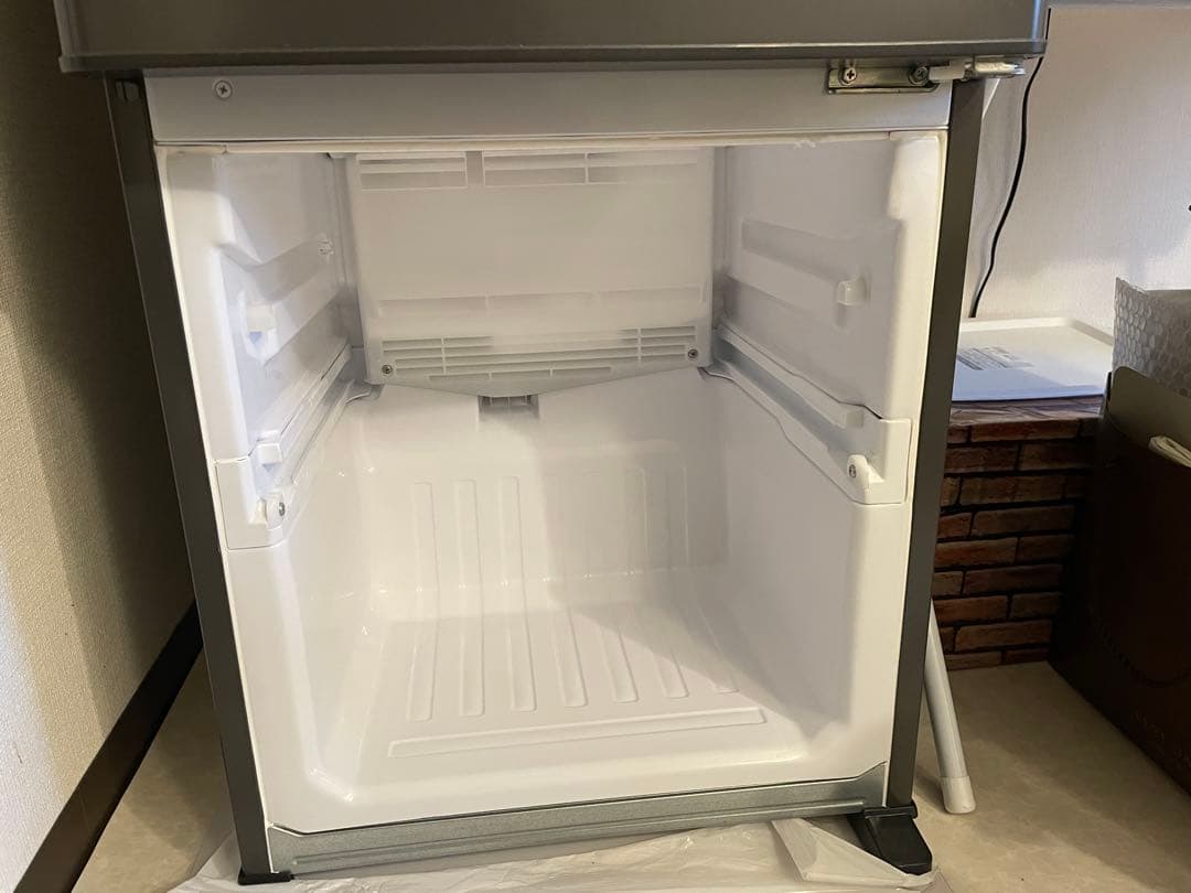 2022年製　三菱電機 冷蔵庫 146L マットチャコール MR-P15G-H1