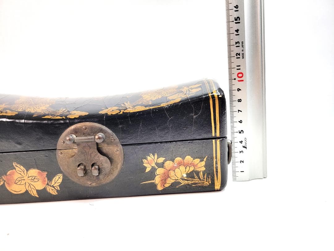【送料無料・蔵出し・名品】枕箱　中国清朝　骨董品　双龍金彩（五指）　王朝出し品