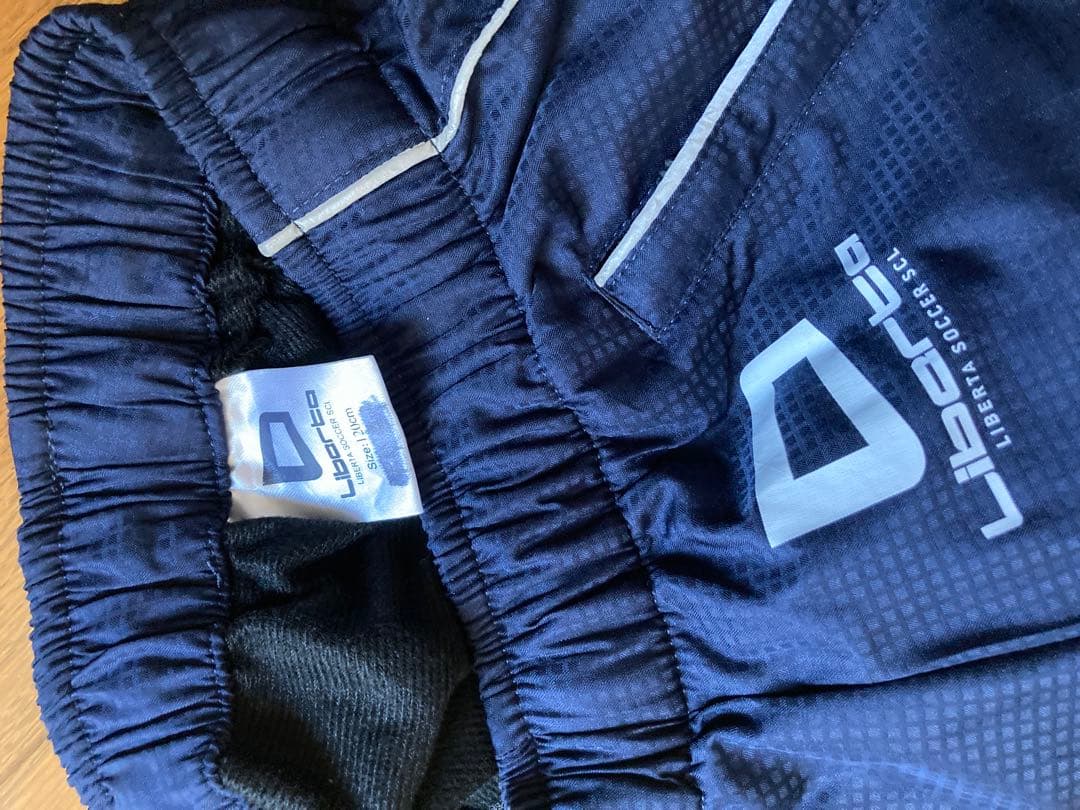 Liberta ウィンドブレーカー下120 上130