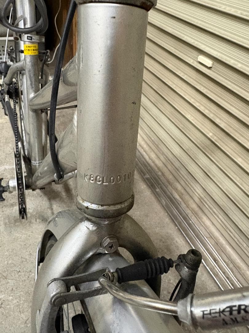 廃盤 無印良品 クロスバイク 700×38C アルミ シマノ6段 シルバー