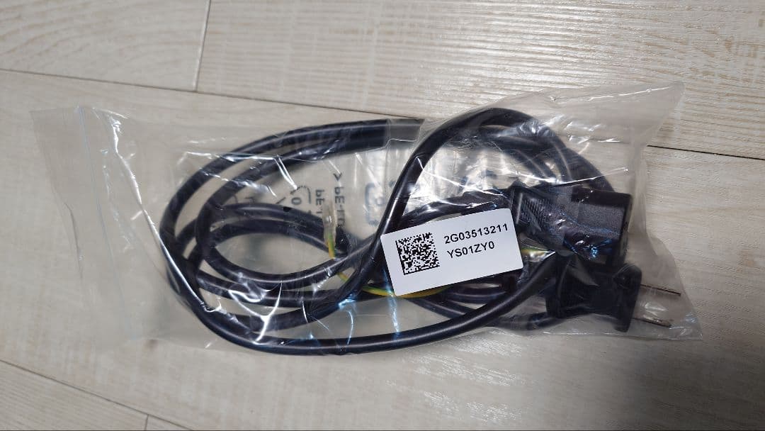 4Kモニター（Dell S2721QS）