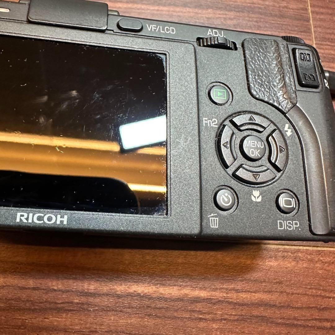 RICOH GX200 デジカメ 2435