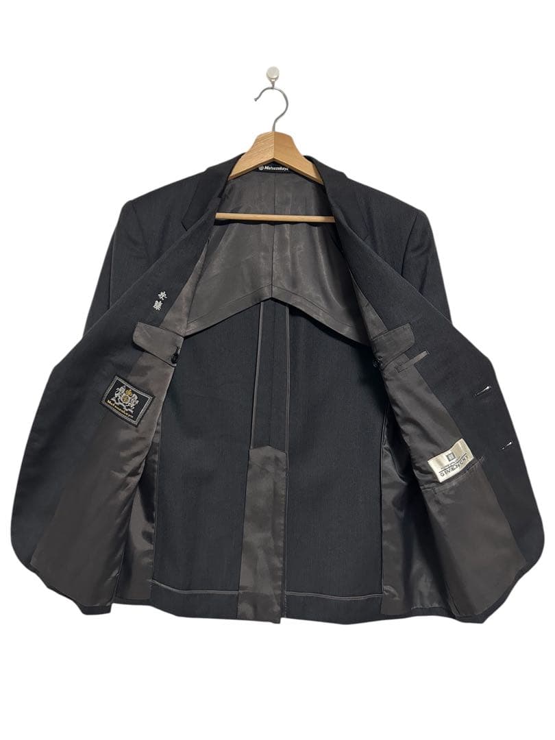 GIVENCHY メンズスーツ　3点セットベスト付き (Matsuzakaya)