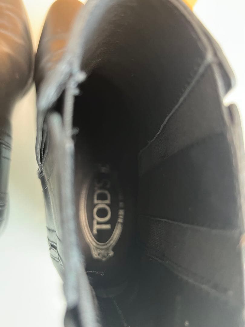 TOD'S ブラック サイドゴアブーツ　23.5センチ