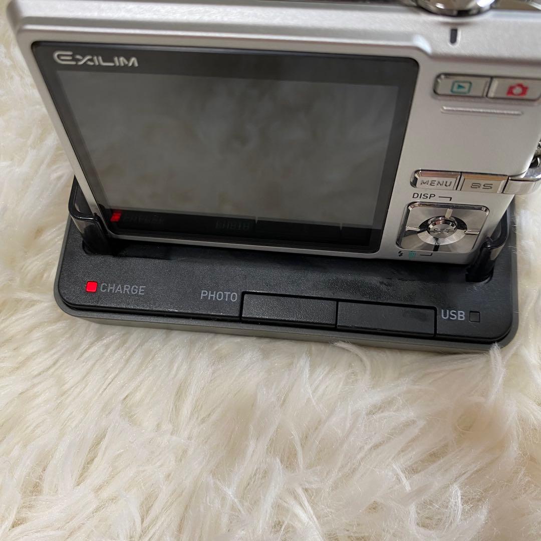 【動作確認済み】CASIO EXILIM EX-Z700 シルバー デジカメ