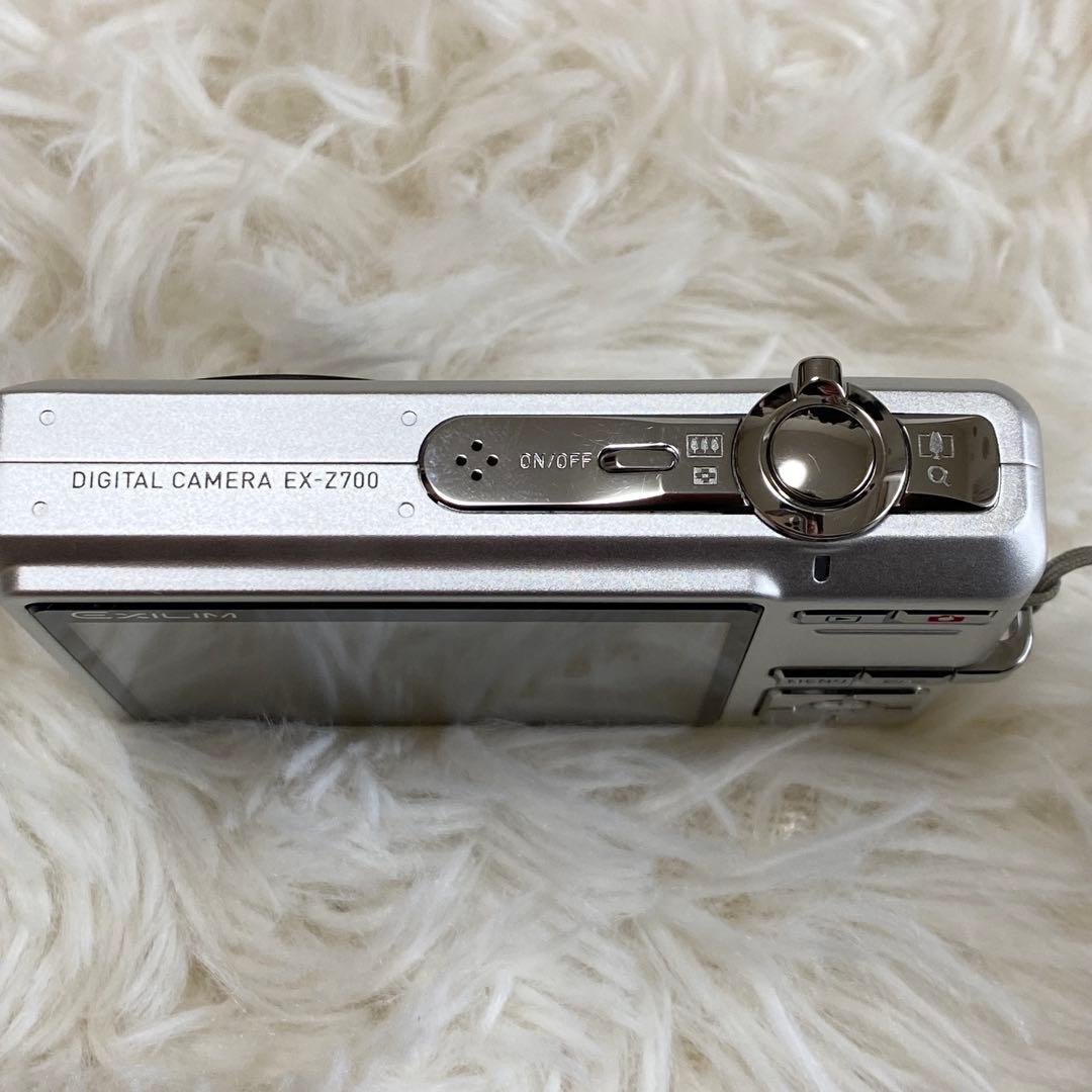 【動作確認済み】CASIO EXILIM EX-Z700 シルバー デジカメ