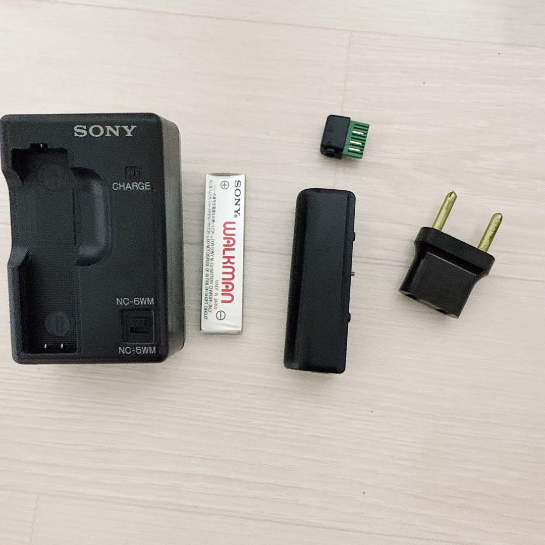 2050【デッドストック】カセットウォークマンWALKMAN WM-EX85