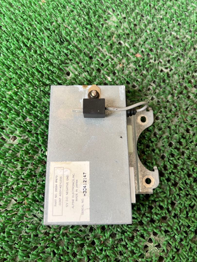 y32グロリアオートライトリレー、キーレスcpu マルチ、マフラー