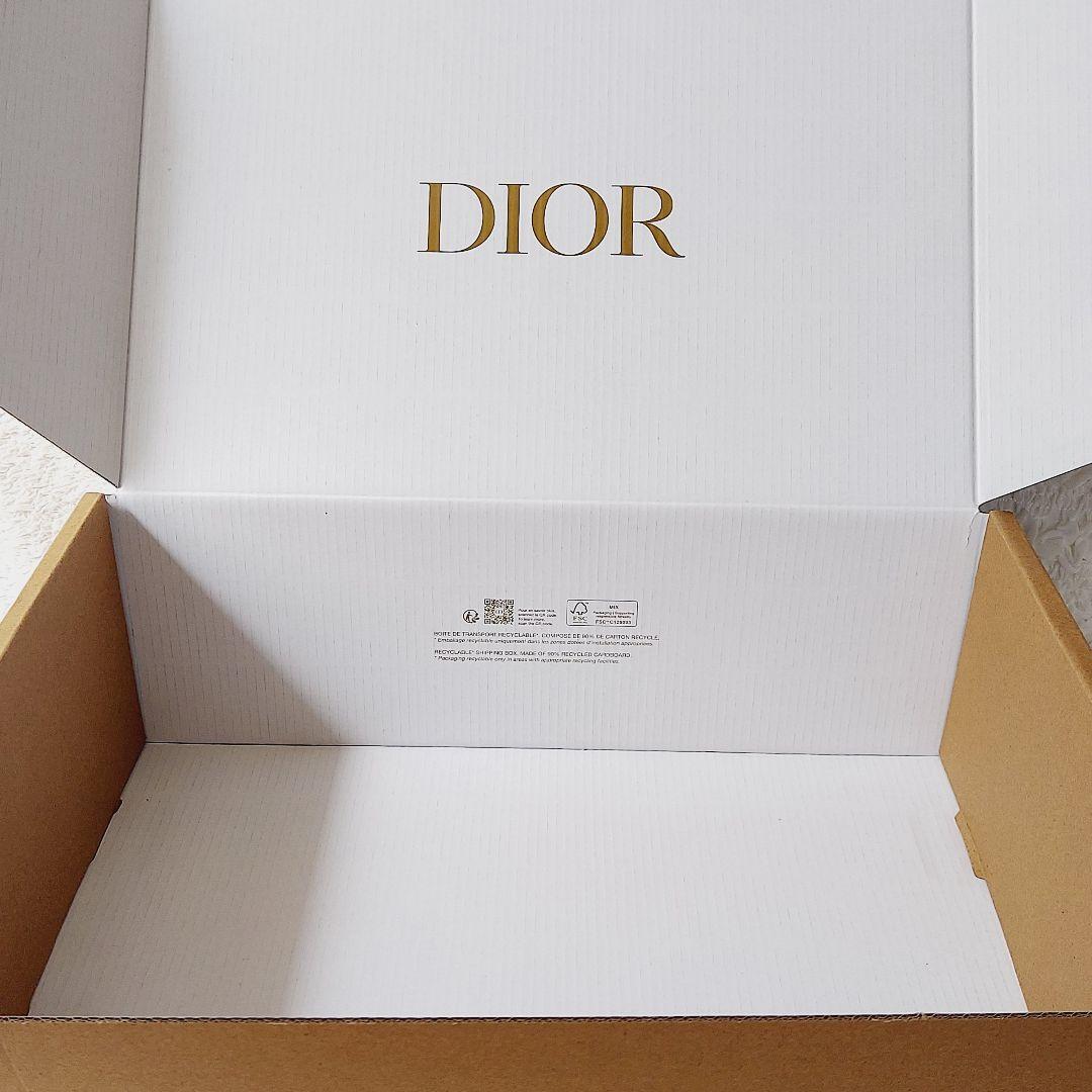 DIOR ディオール　マザーズデイ　ポーチ　&ボックス　ノベルティ　母の日
