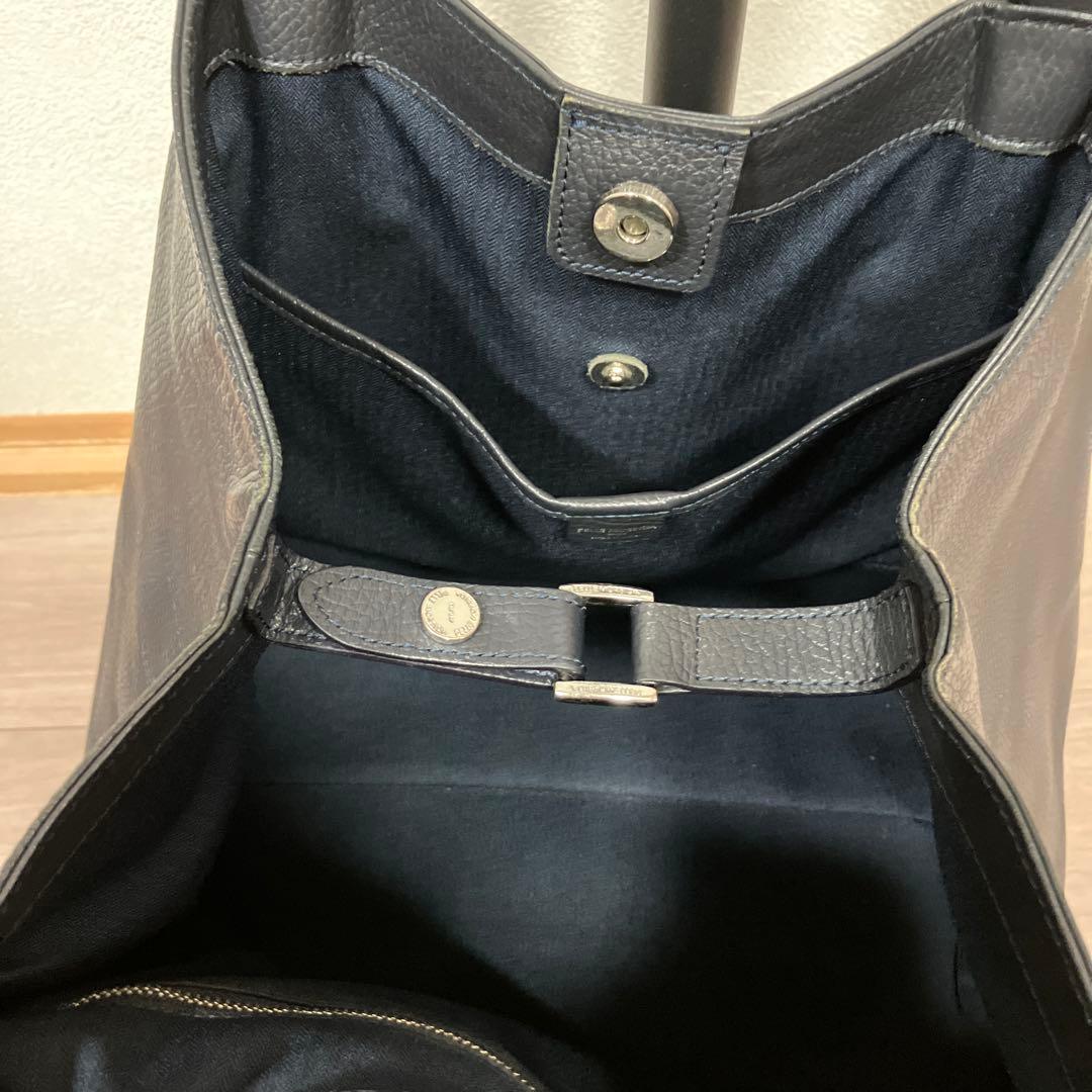 ペッレモルビダ レザー製トートバッグ