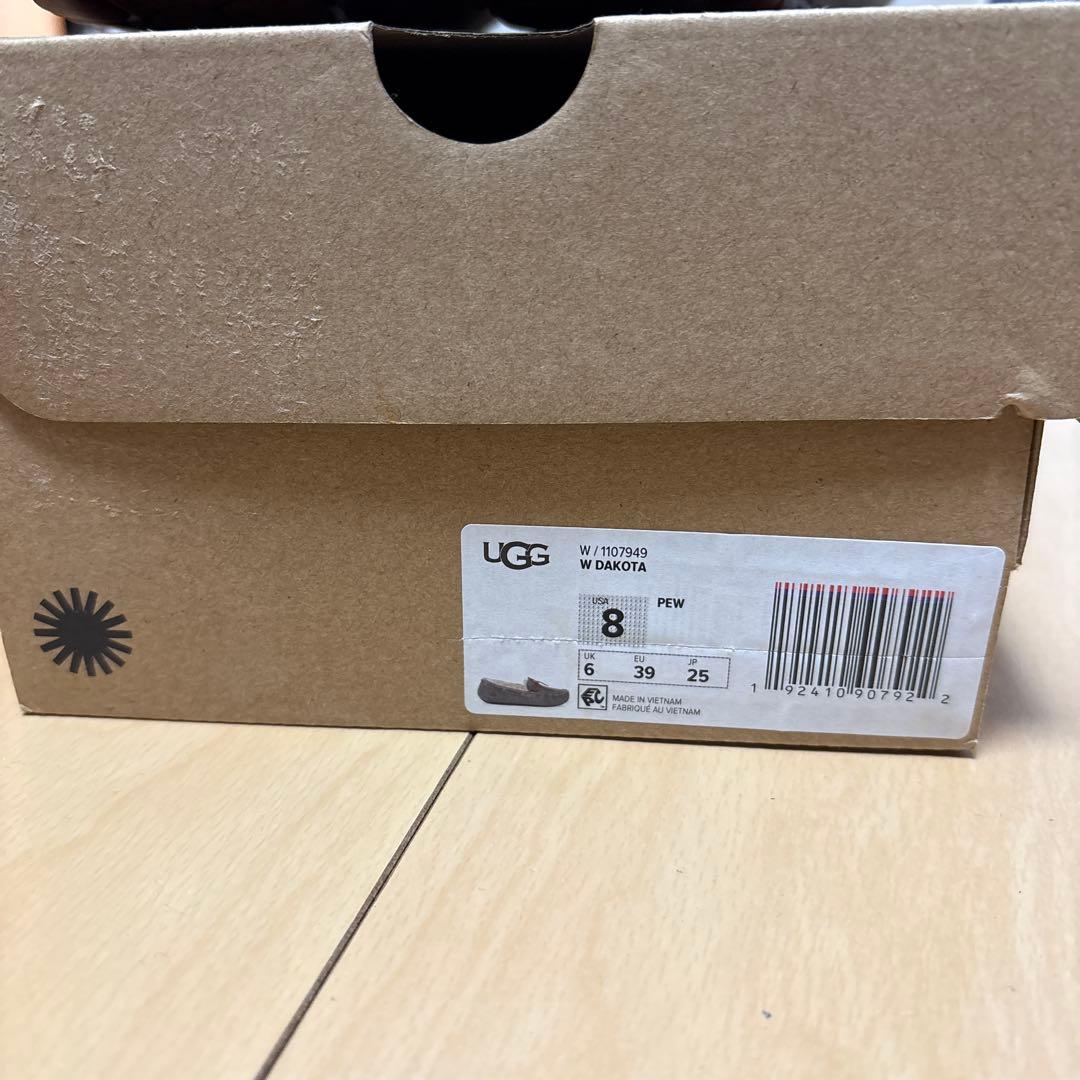 【未使用】UGG モカシン ムートン グレー系 25