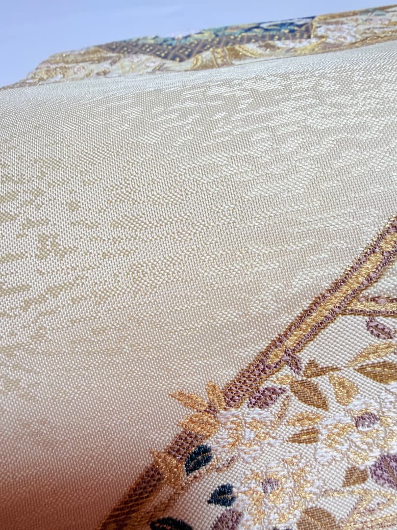 高級 袋帯 正絹 六通柄 美しいキモノ掲載品 ゴールド 訪問着 留袖 色無地