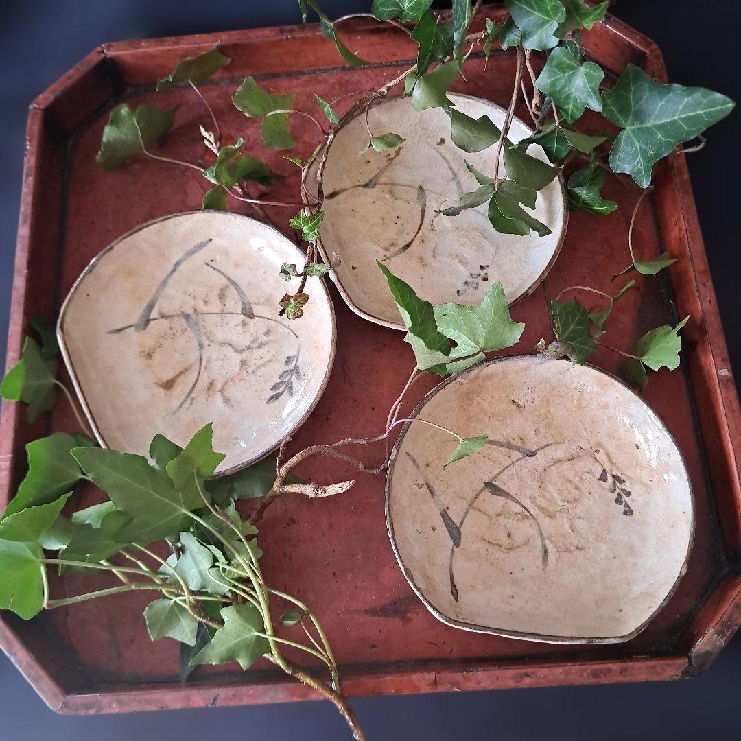 「渋さ 枯れ味 志野焼の魅力！」 志野皿(幅14cm)5客セット 箱付き 骨董ア