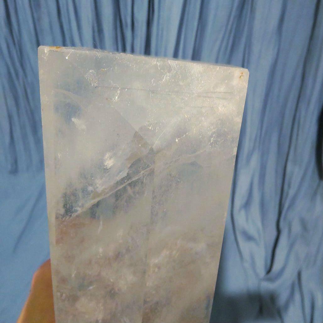 水晶 六角柱 高さ31cm 3.4kg 置物 木製台座付き