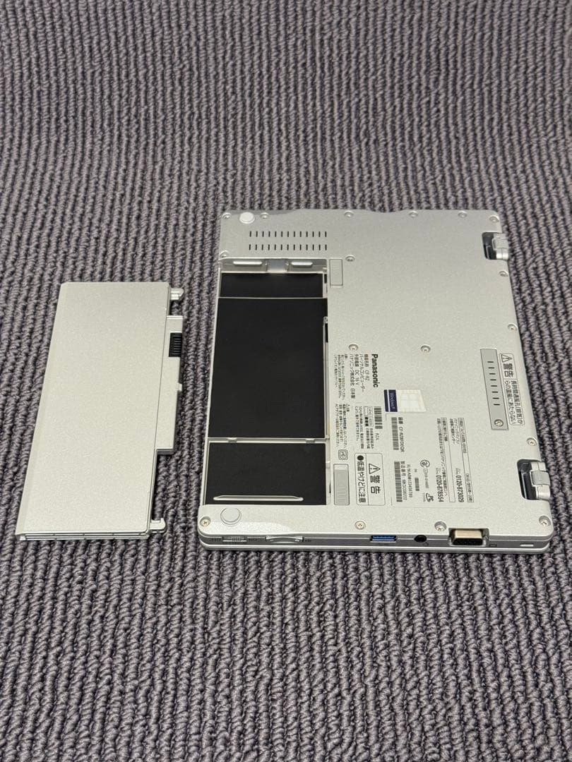 【希少美品】500時間未満2TB Win11 Pro搭載CF-RZ8 FDEQR