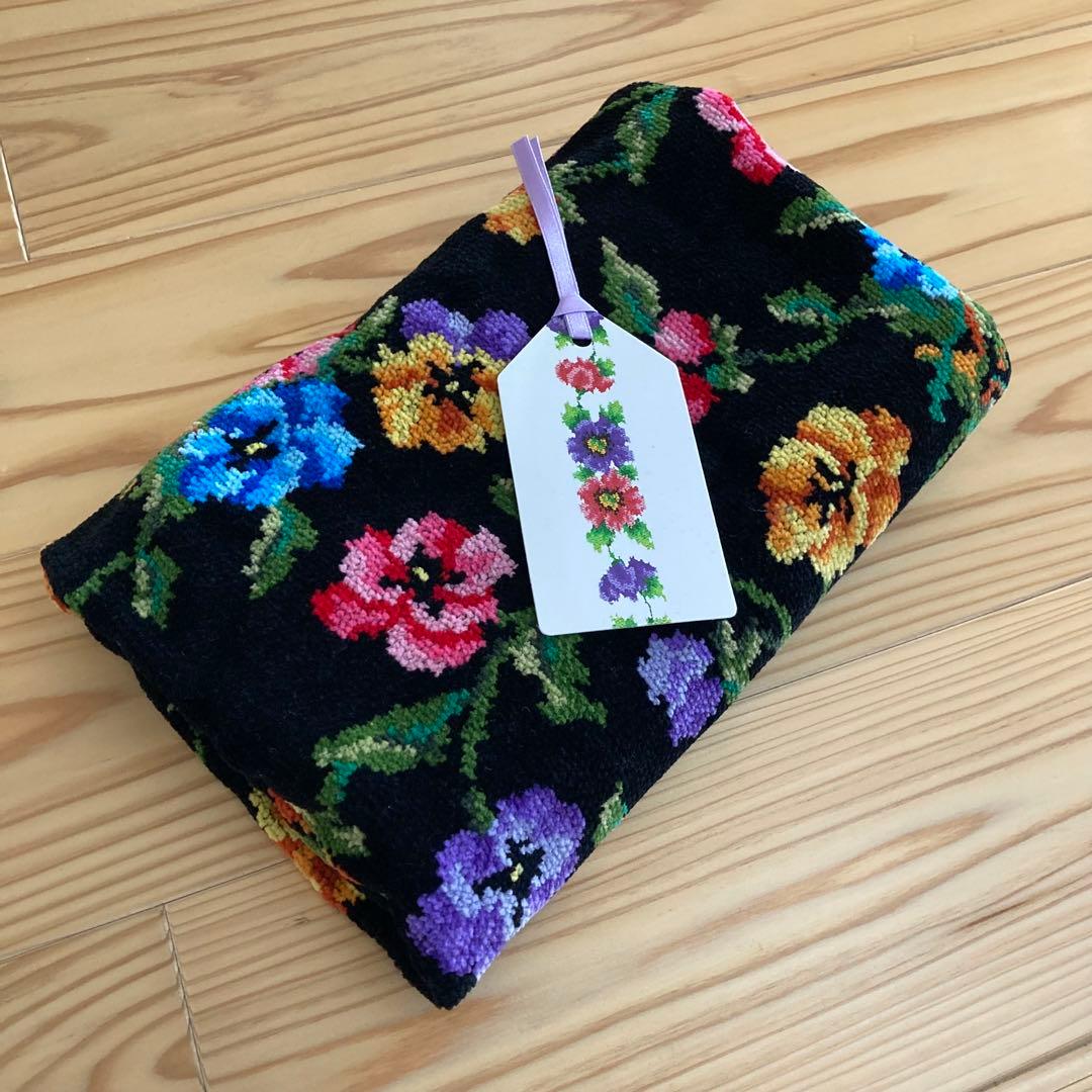 新品未使用品　フェイラー　大判　パンジー　黒　バスタオル　花柄　黒　送料込み