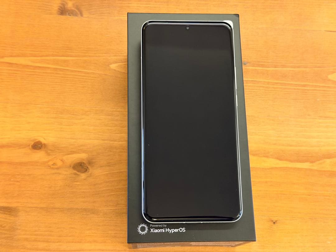 Xiaomi 15 Ultra 国内版 16GB/512GB シルバークローム