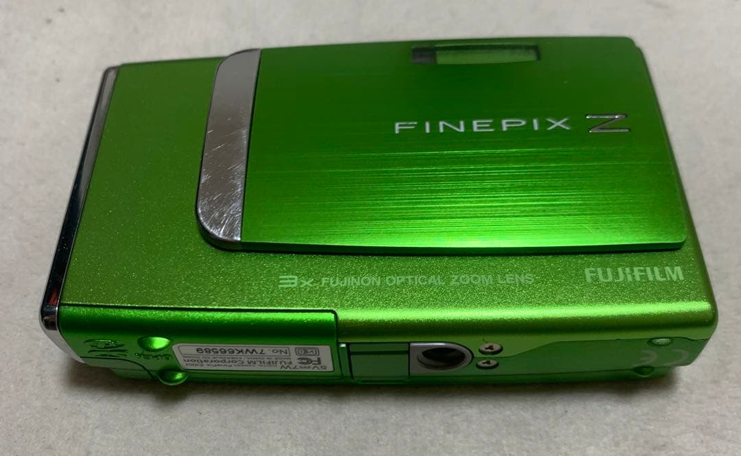 FUJIFILM FinePix Z10fd 本体のみ (写真通り)の出品です.