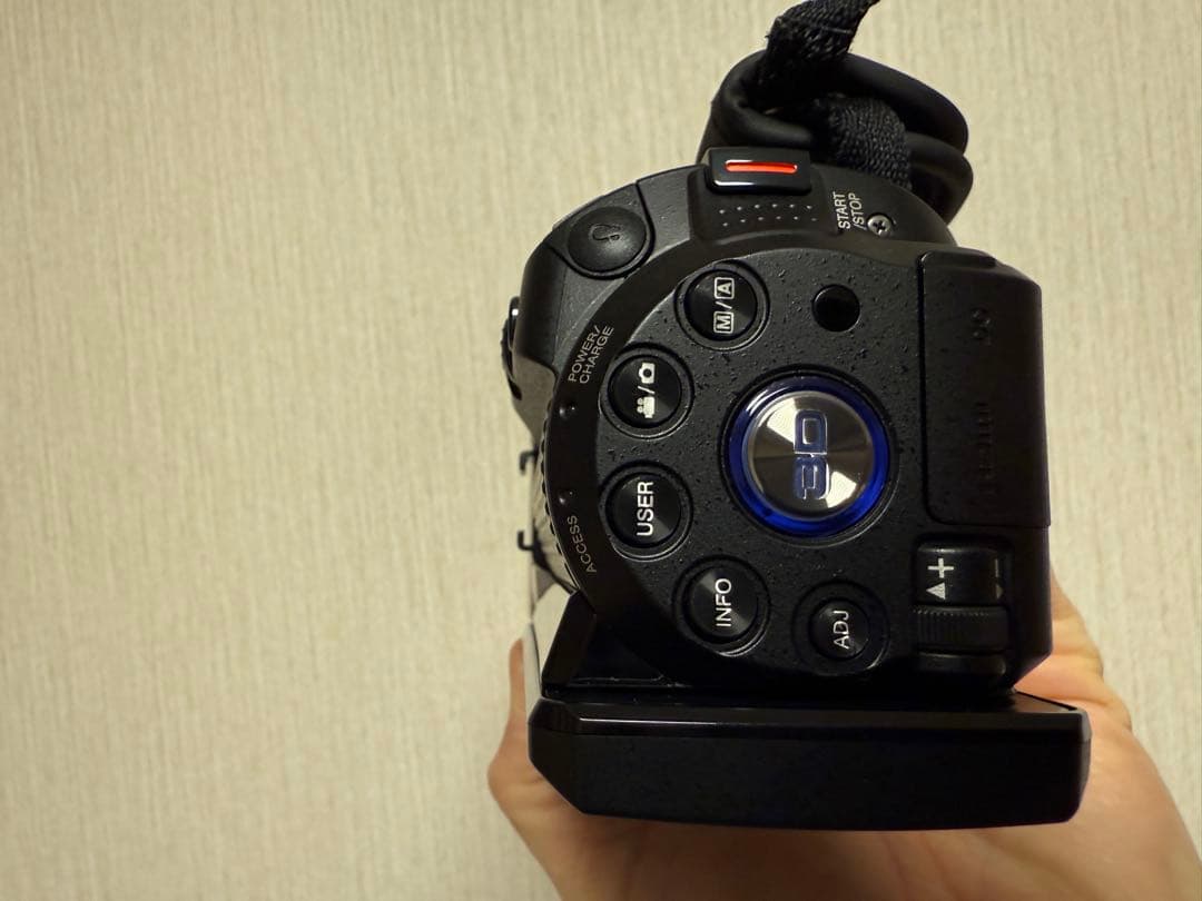 JVC Everio GS-TD1 3Dハイビジョンムービー本体