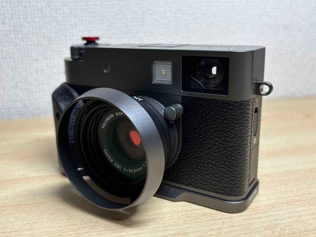 FUJIFILM xhalf x-hf1 チャコールシルバー グリップ付