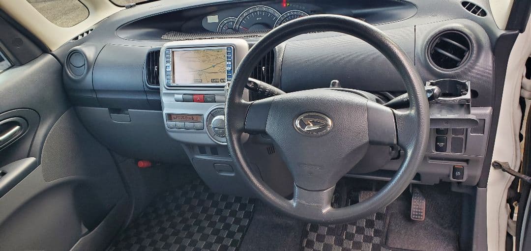 T.N　タントカスタム