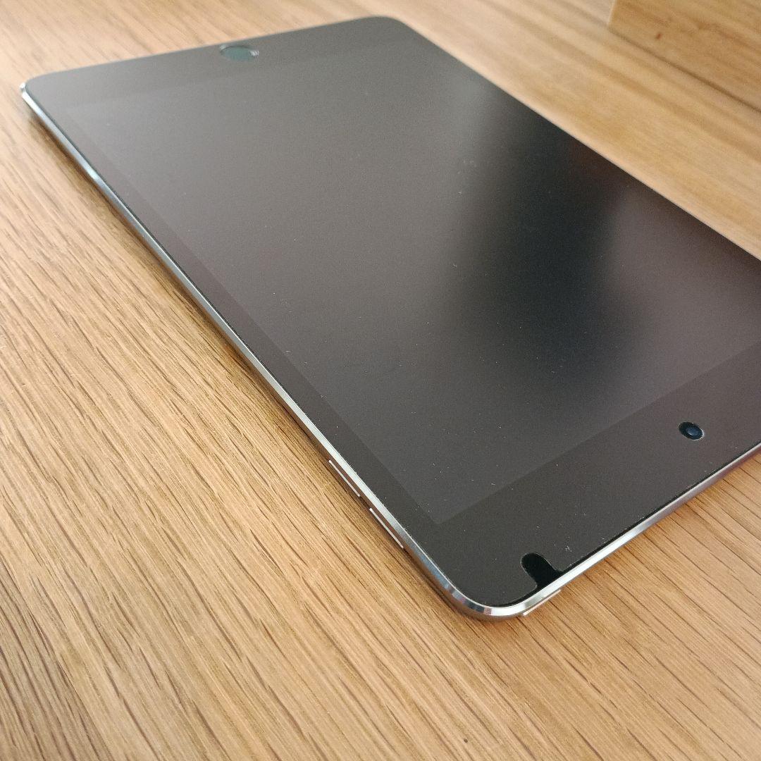 iPad mini4 Wi-Fiモデル 128GB シルバー