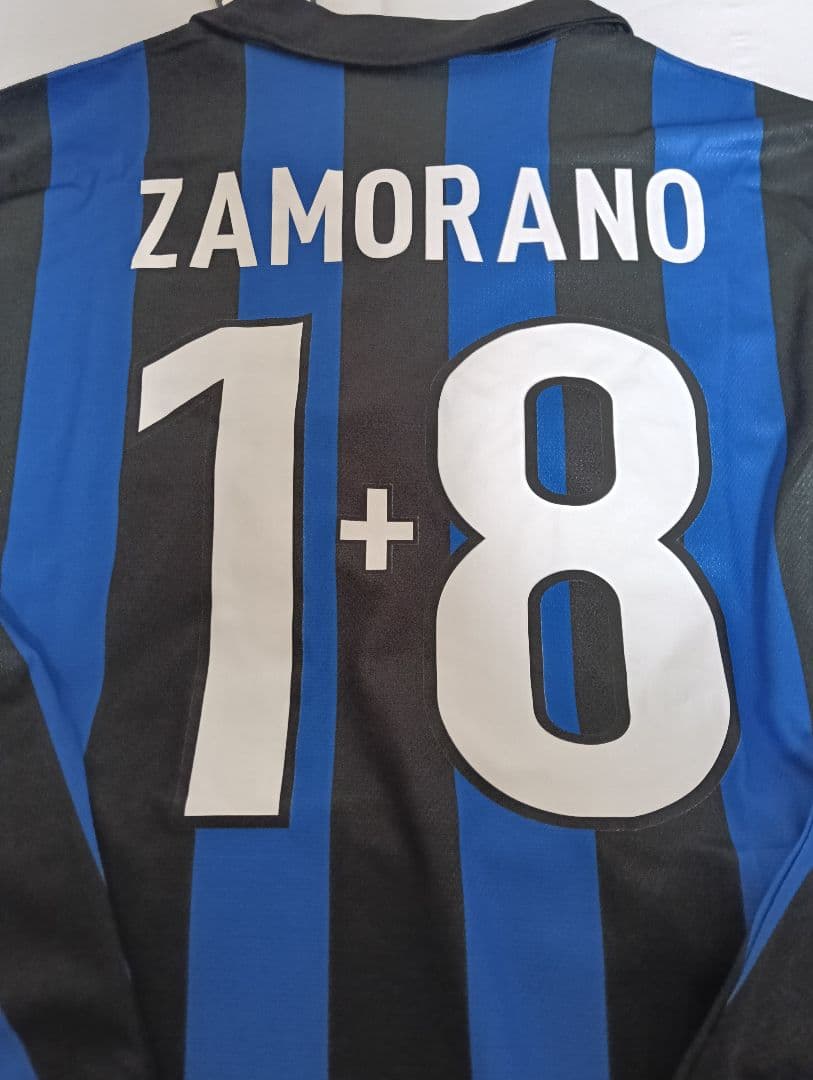 インテル サモラーノ ユニフォーム Lサイズ 未使用 復刻版 背番号1+8