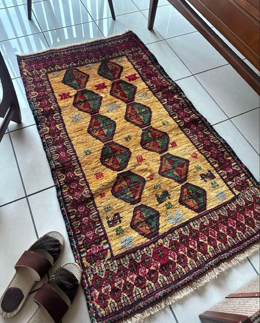 126×74 ヴィンテージラグ　手織ラグ　トライバルラグ