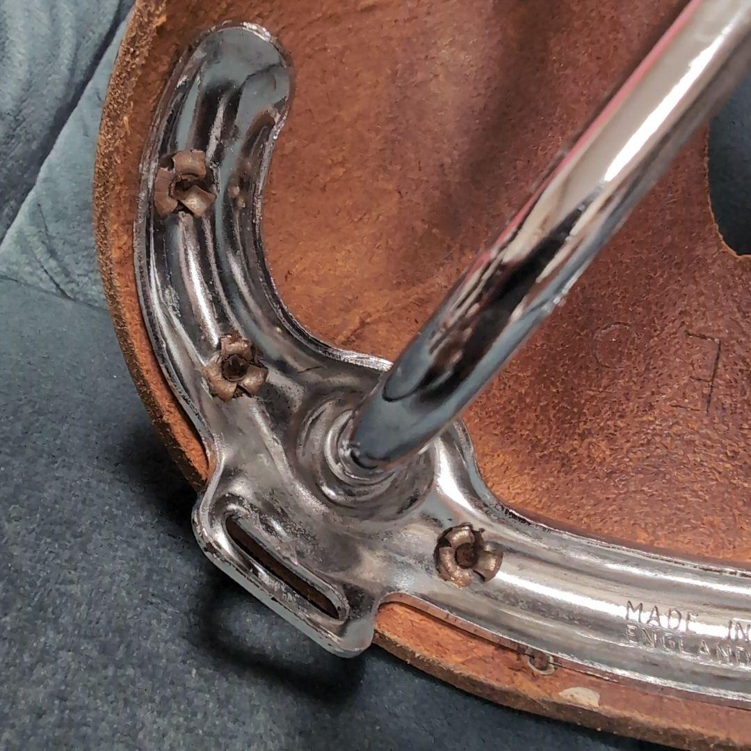 BROOKSのサドル B17