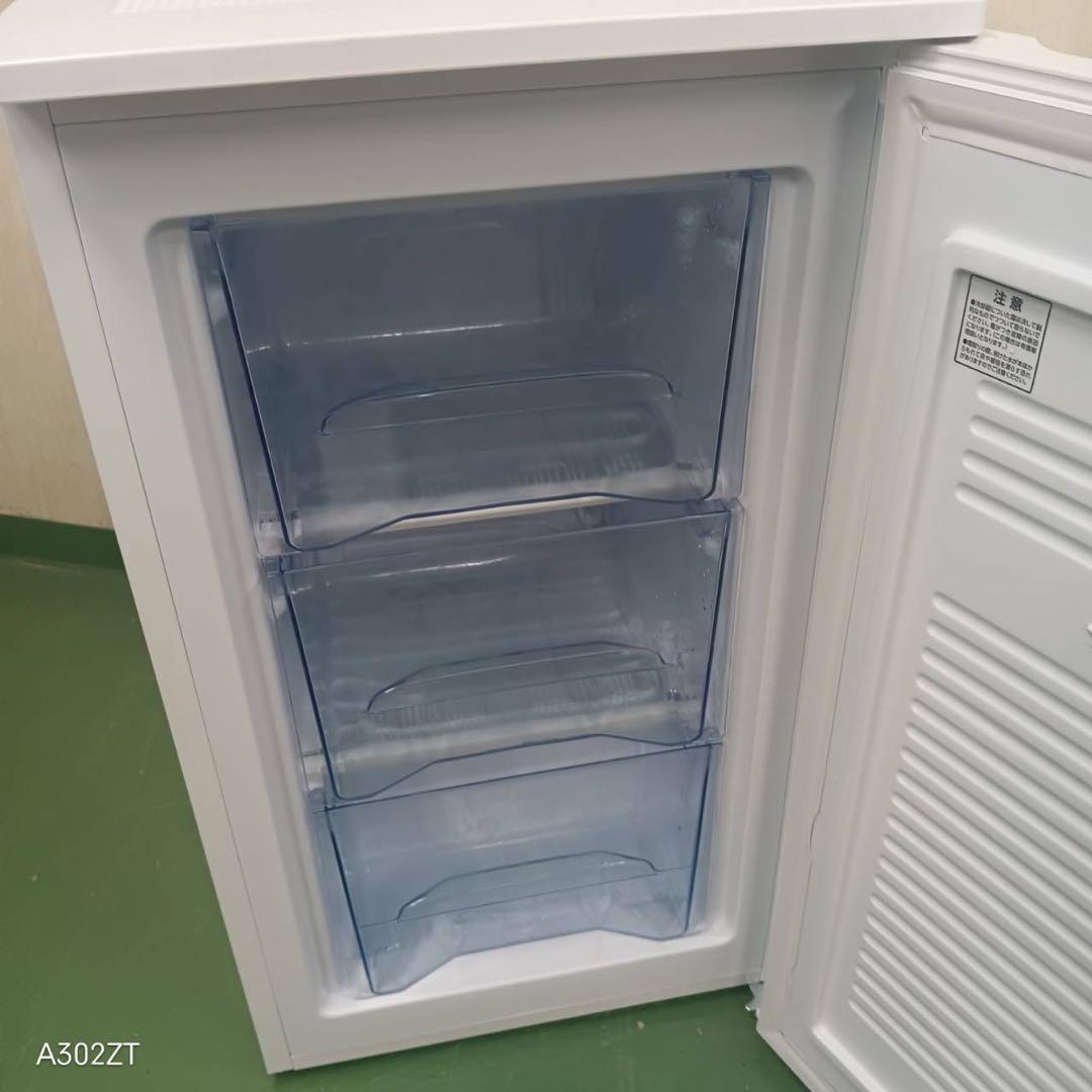 R28 冷凍庫　右開き　60L 美品　大人気モデル　保証込み