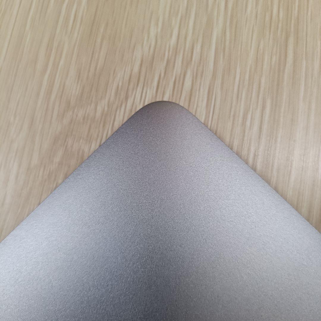 美品 MacBook Pro 15インチ 2017 スペースグレイ Apple