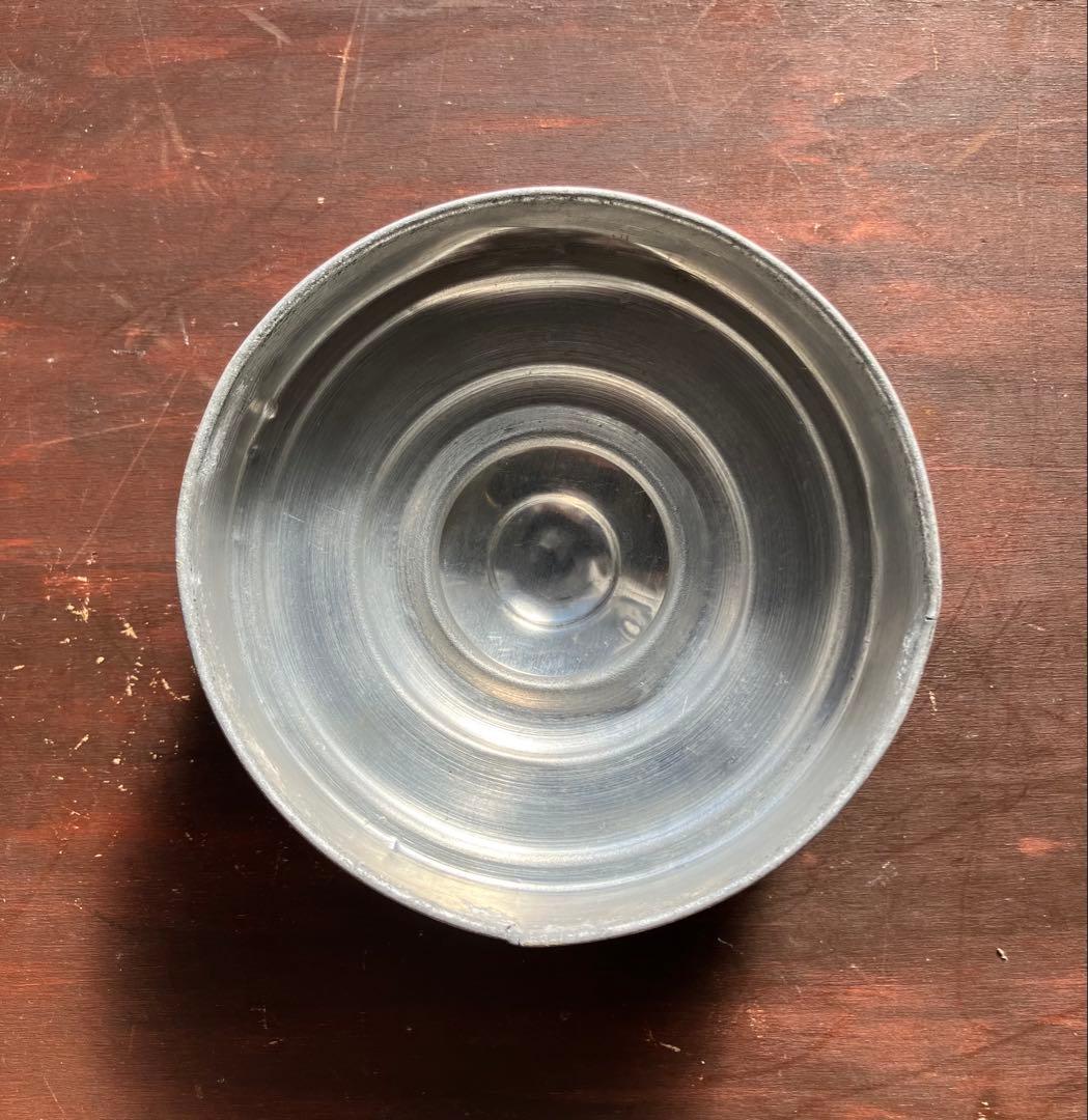 昭和レトロ　小ぶりザイズのタイプ違い　蓋付きガラス瓶　2個セット