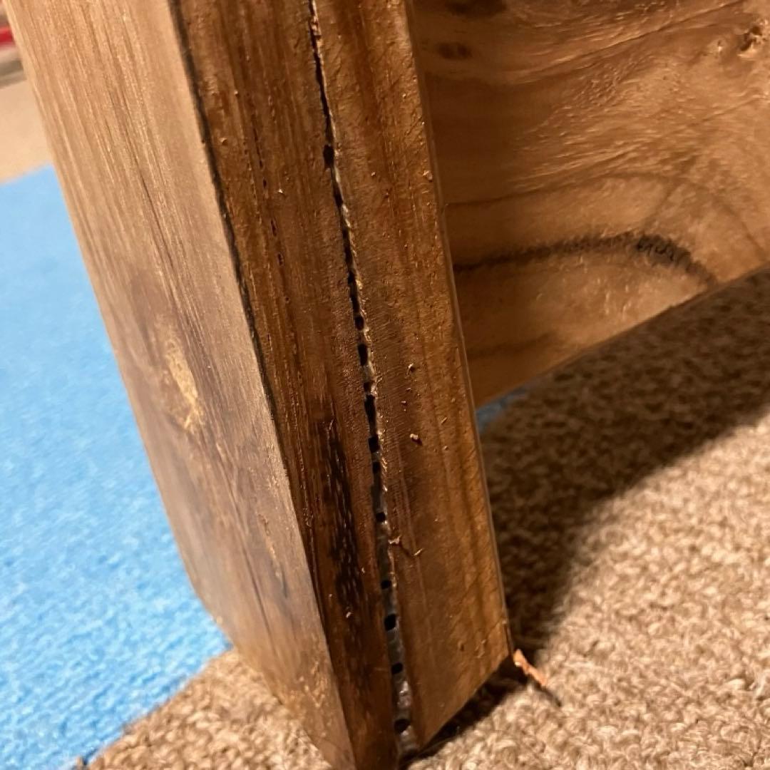 ケヤキで作ったベンチ