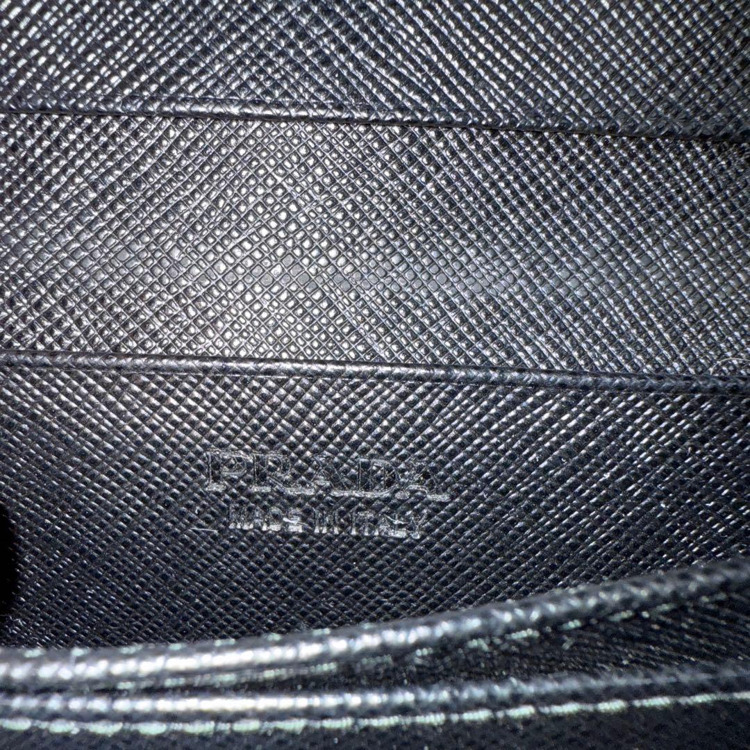 PRADA ブラックレザー 名刺入れ【週末限定セール】
