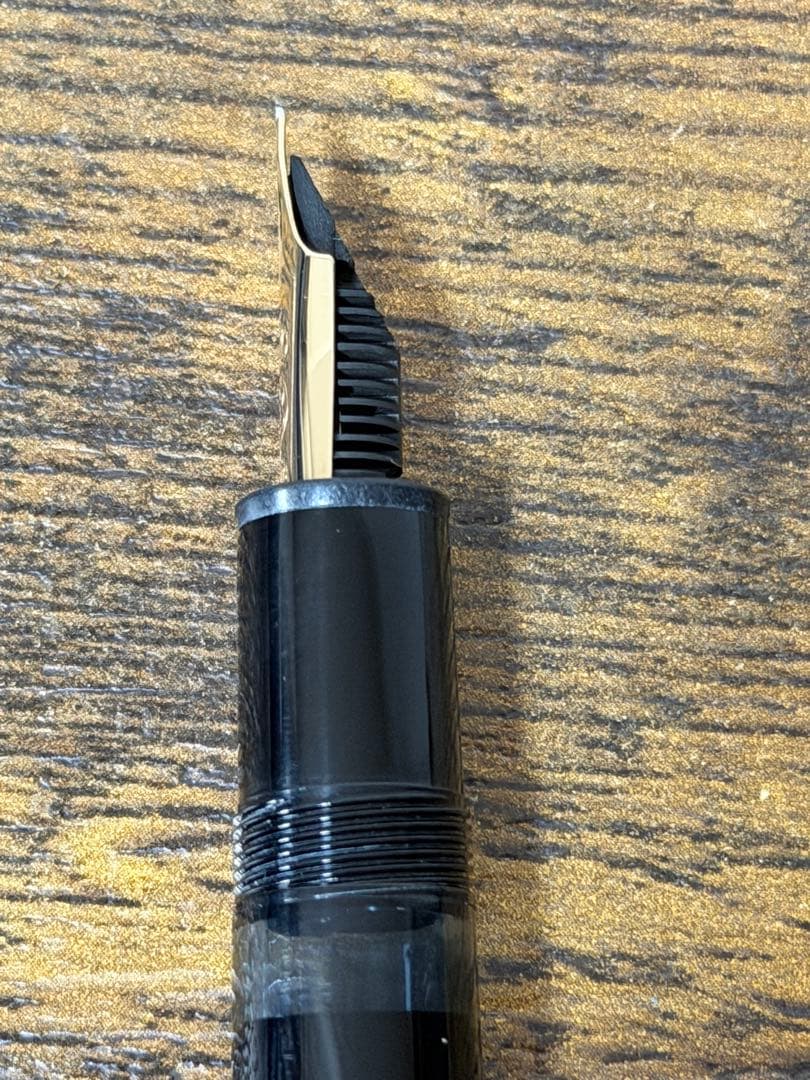 未使用に近い　146 ル グラン　14K 全金　2段エボナイトペン芯　万年筆　F