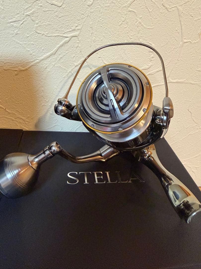 18ステラ　C5000XG スピニングリール　美品