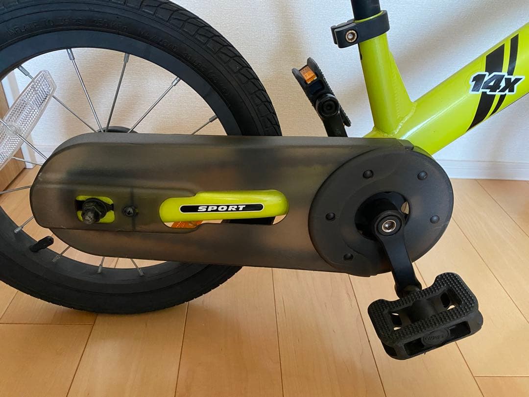 引き取り　STRIDER ストライダー 14X SPORT ライムイエロー