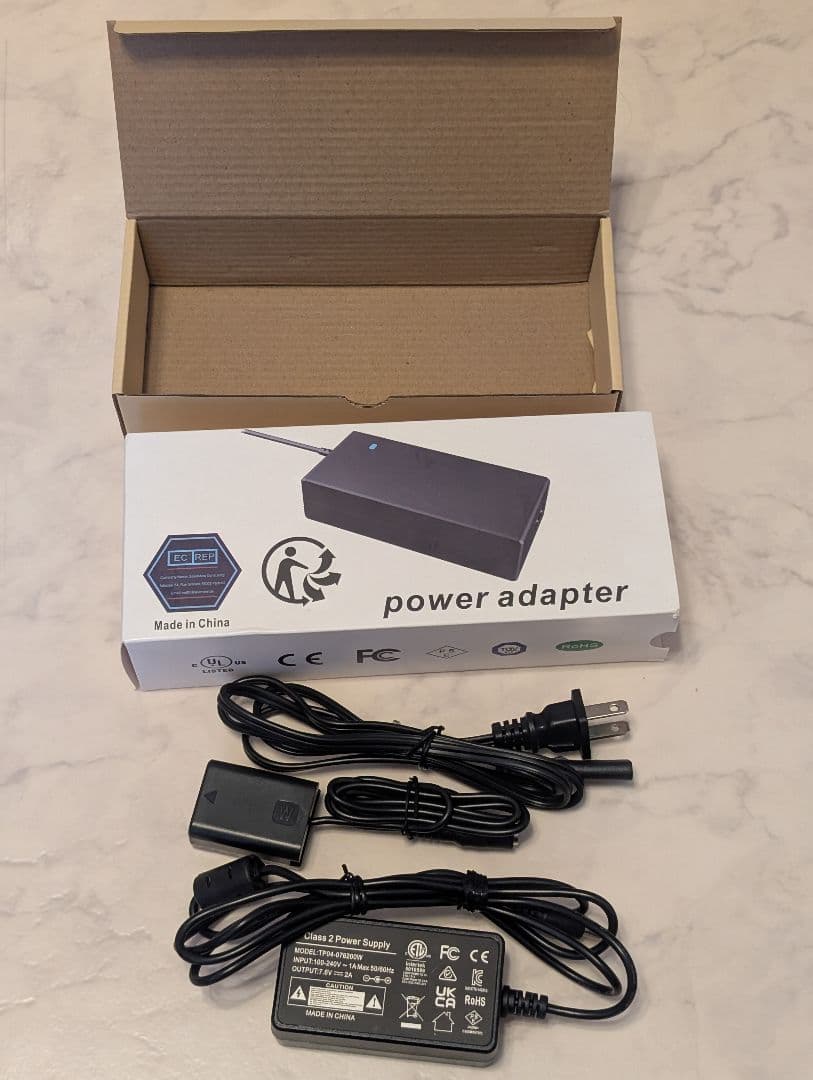 SONY ミラーレス一眼　α6000　パワーズームキット　ホワイト