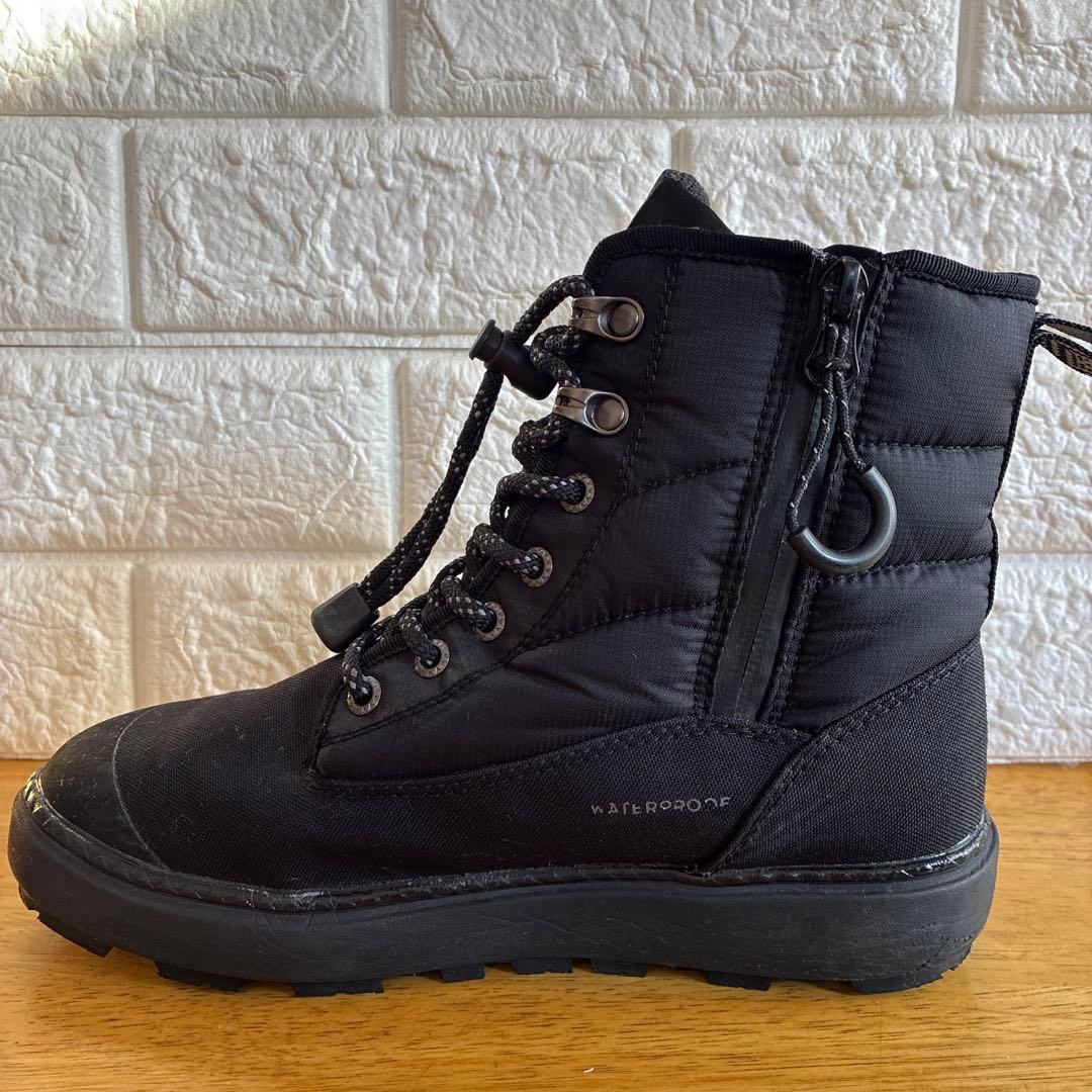 maru maruです。Columbia converse 2足セット