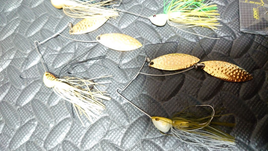 エバーグリーン ダブルスワール スピナーベイト