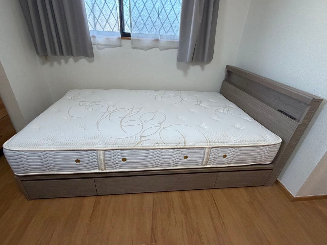 【美品】Simmons シモンズ セミダブル ベッド&マットレス