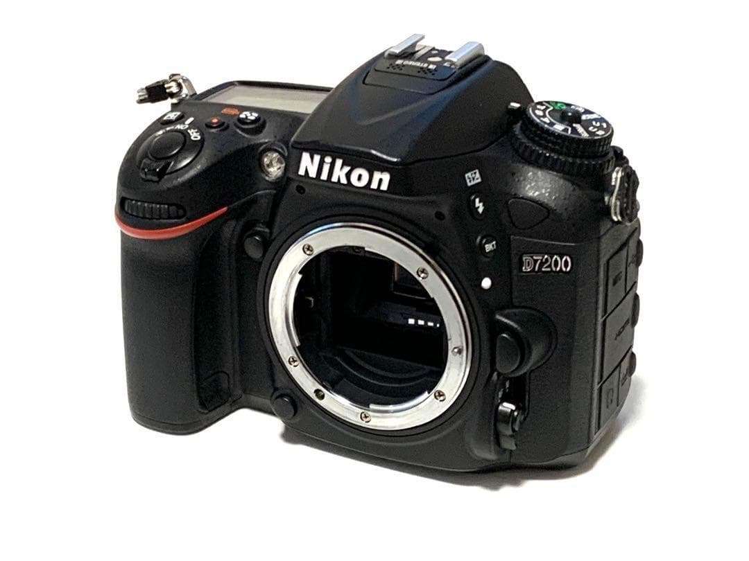 ☆撮影数220回以下☆Nikon D7200ボディ&VRズームEDレンズセット