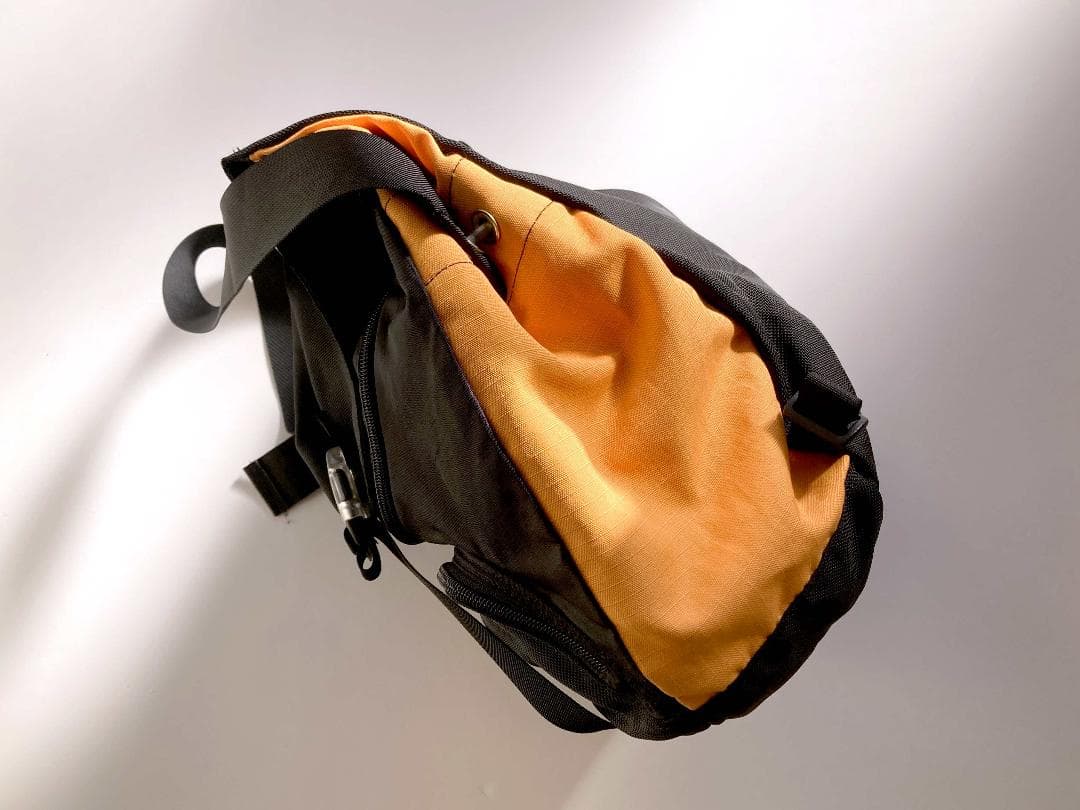 REI COOP STAFF用メッセンジャーバッグ