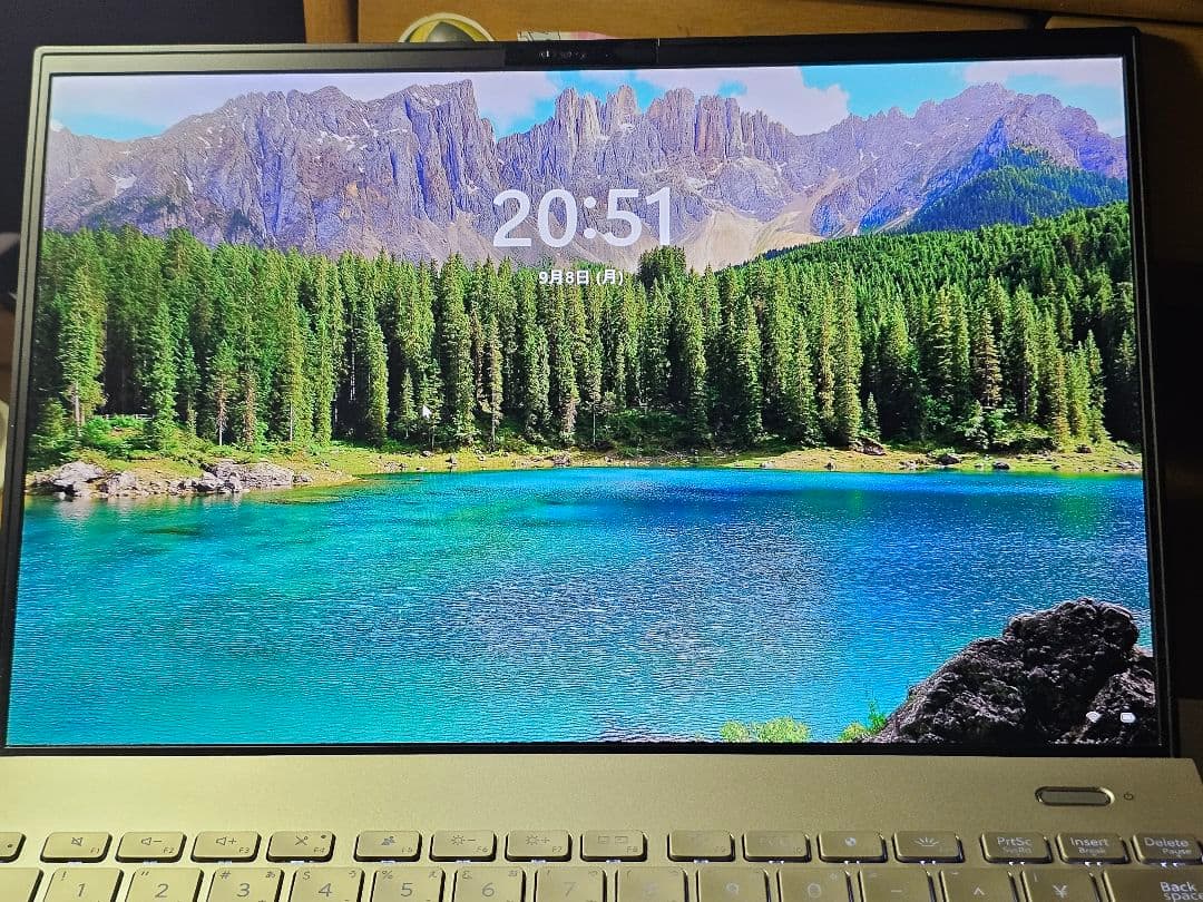 Windowsノート本体 NEC LAVIE NEXTREME Carbon PC-XC760DAG-J