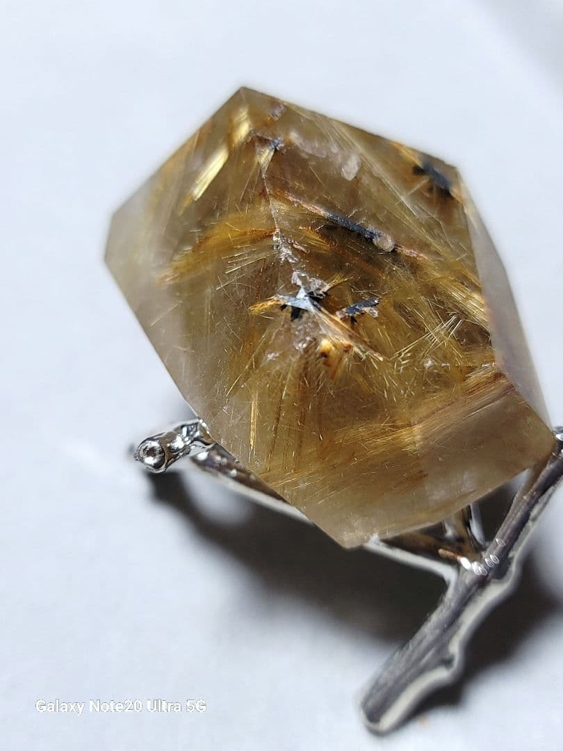 天然石　ルチルクォーツ原石