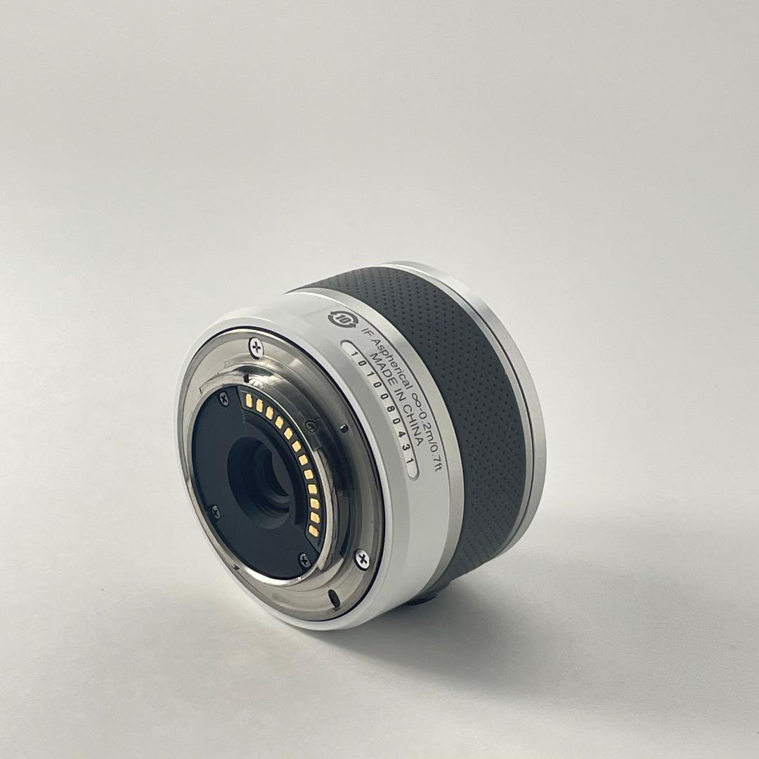 【ショット数2000・返品保証】Nikon1 J3ホワイト 標準レンズキット