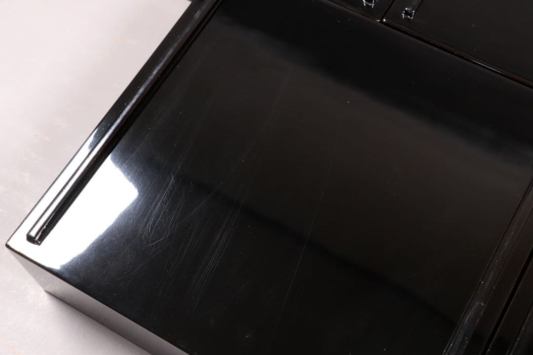 輪島塗 桐家紋 黒塗内朱塗 五段重 堅地布着 重箱 金蒔絵 木製 【MA357】