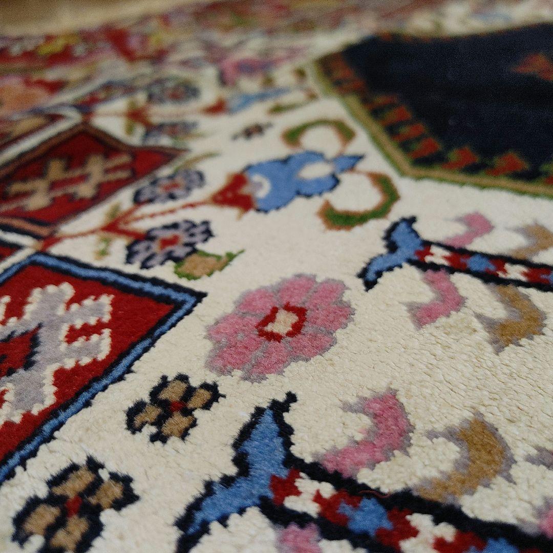 ペルシャ絨毯 新品 158x116 手織り クルド・ グーチャン産 persia